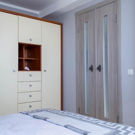 Cozy 2-Room Apartment On Zhvanetsky Boulevard أوديسا المظهر الخارجي الصورة