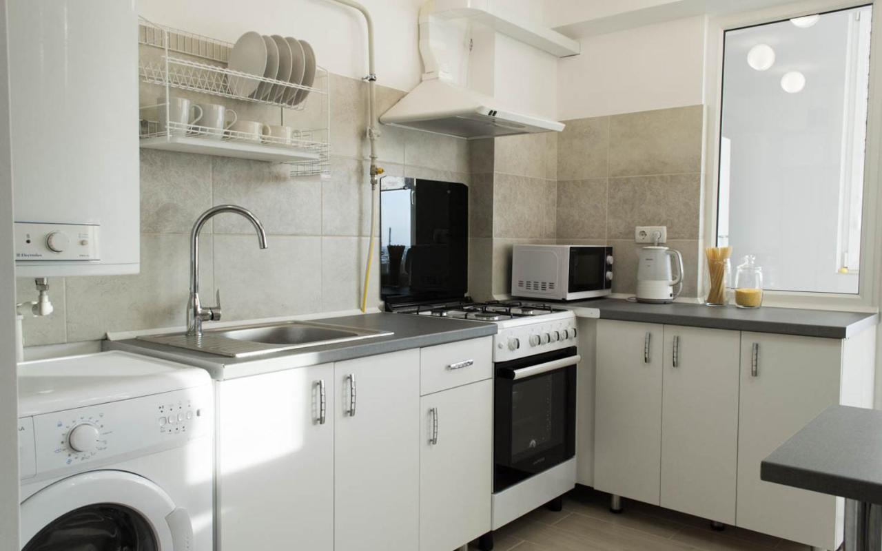 Cozy 2-Room Apartment On Zhvanetsky Boulevard أوديسا المظهر الخارجي الصورة