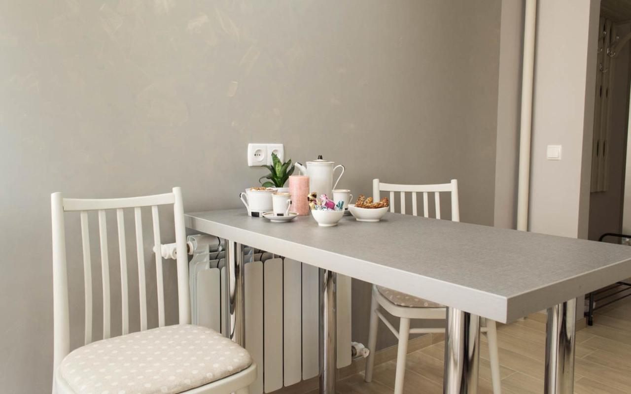 Cozy 2-Room Apartment On Zhvanetsky Boulevard أوديسا المظهر الخارجي الصورة