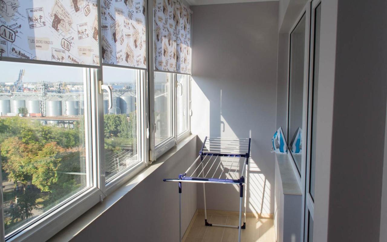 Cozy 2-Room Apartment On Zhvanetsky Boulevard أوديسا المظهر الخارجي الصورة