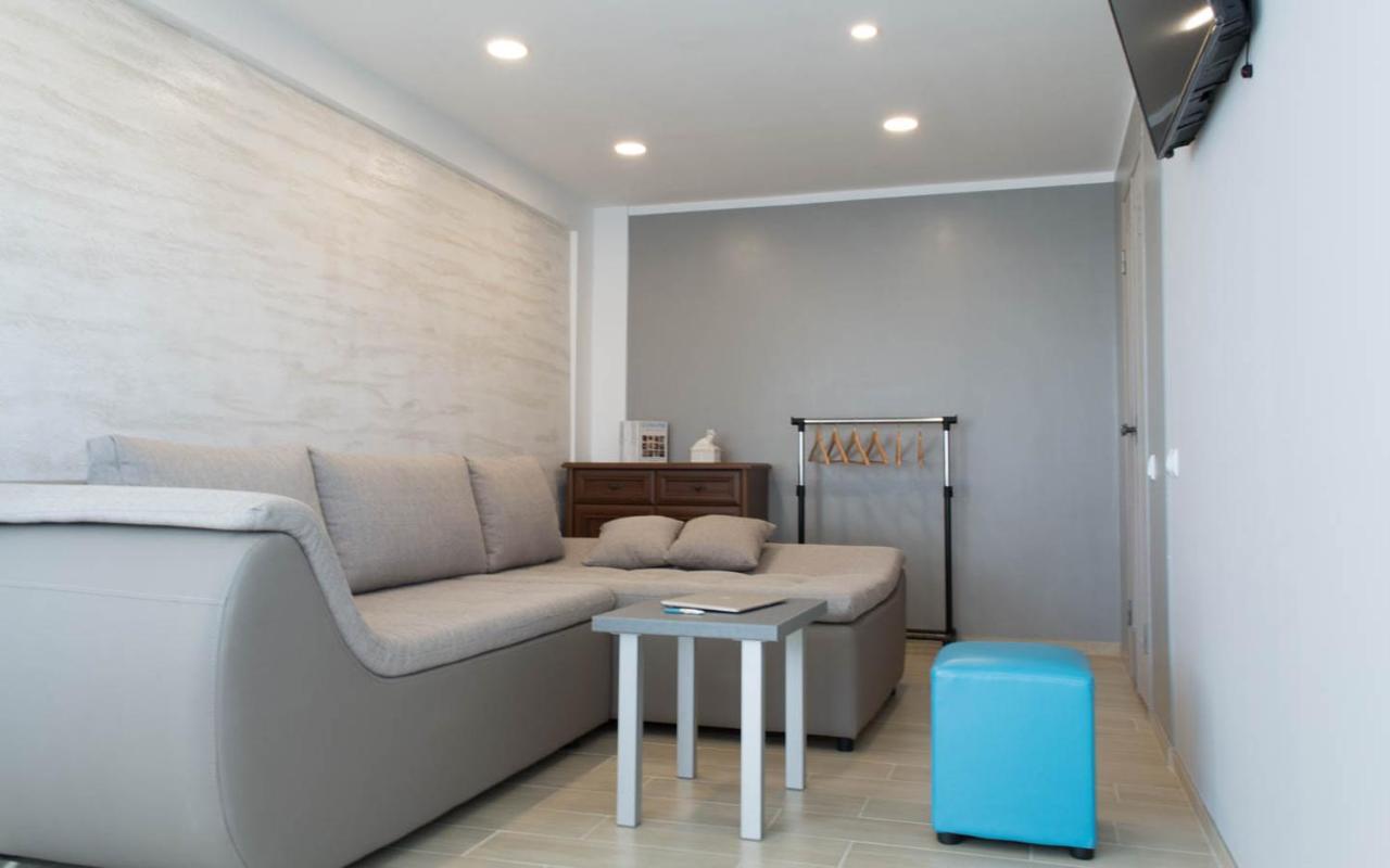 Cozy 2-Room Apartment On Zhvanetsky Boulevard أوديسا المظهر الخارجي الصورة